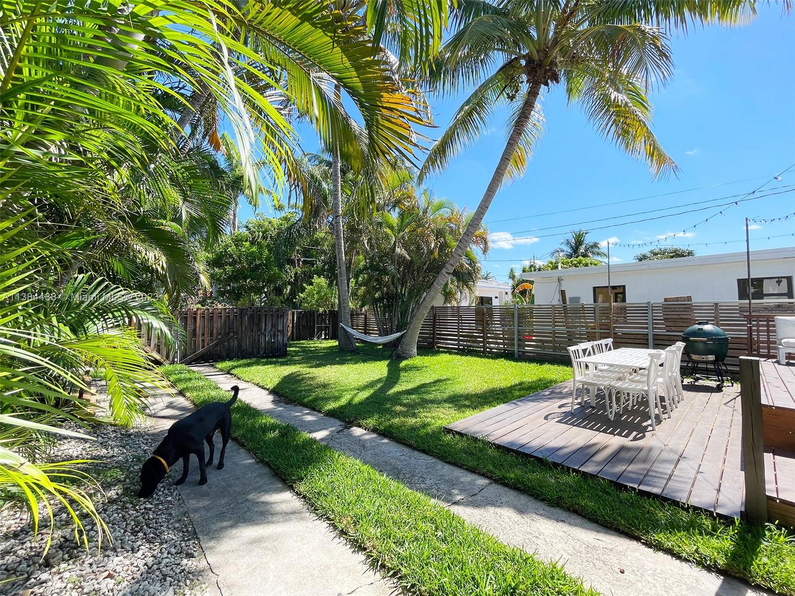 HOLLYWOOD - Residential