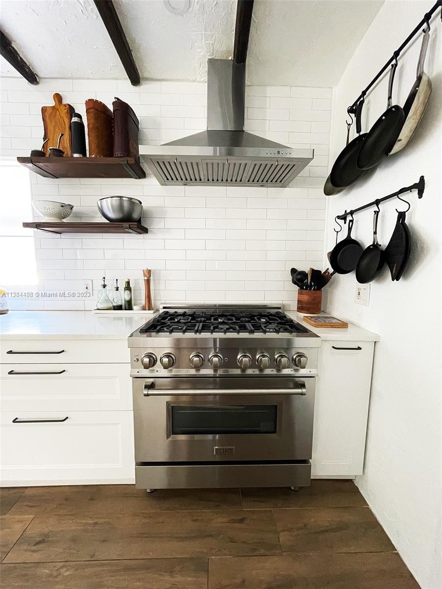 HOLLYWOOD - Residential