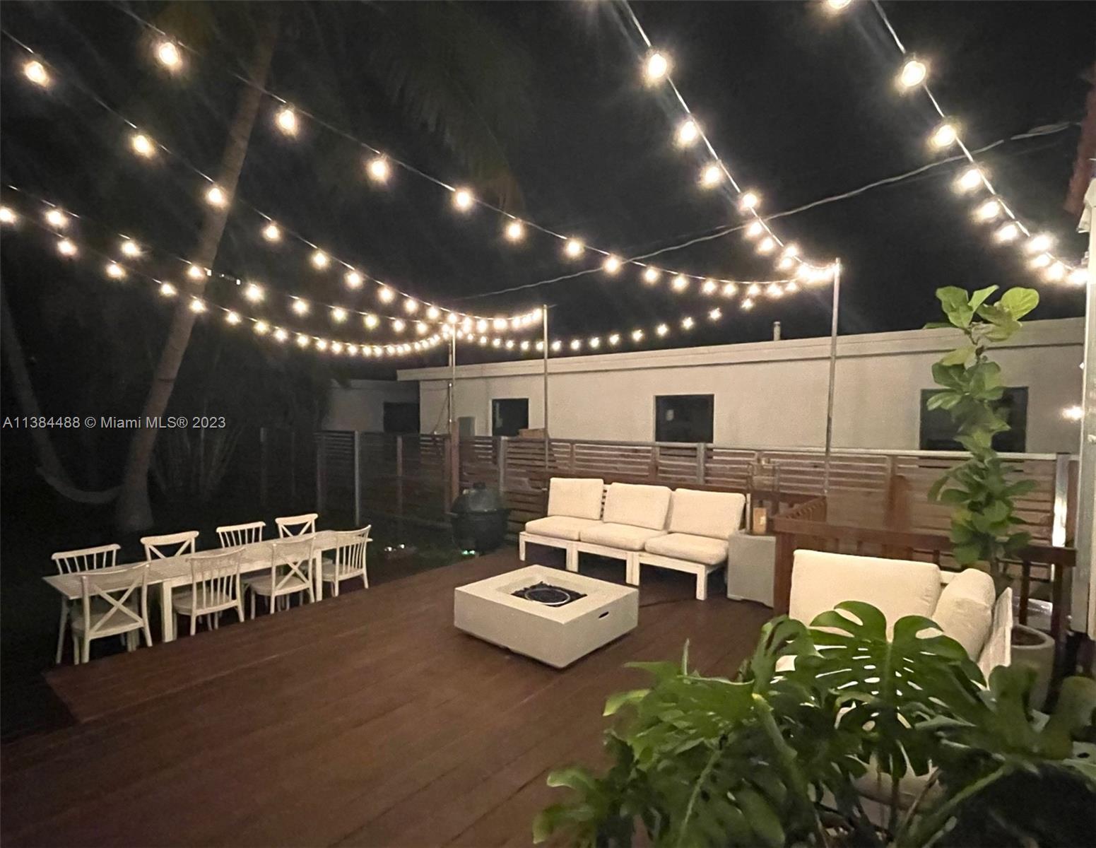 HOLLYWOOD - Residential