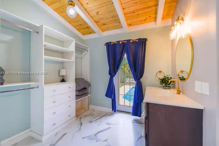 LAUDERDALE ISLES NO 2-BLK - Residential