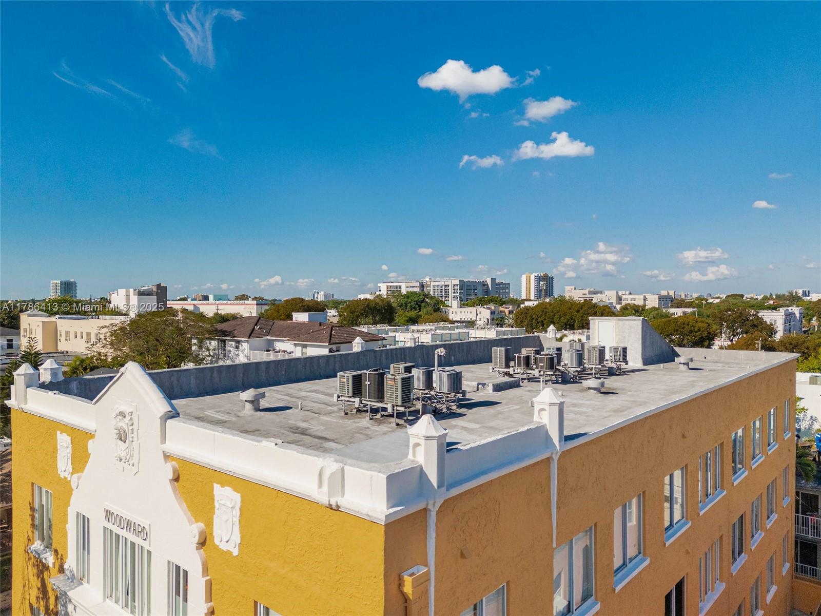 View photos, virtual tours, details... 440 SW 5th Ave