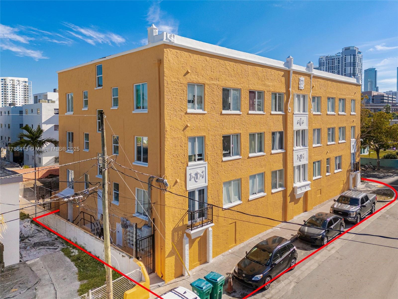 View photos, virtual tours, details... 440 SW 5th Ave