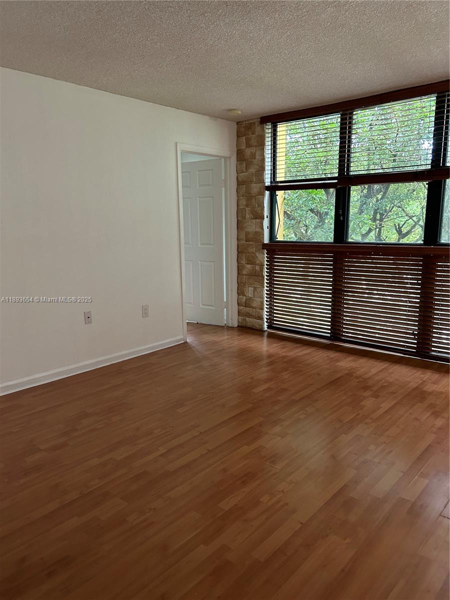INTERNATIONAL PARK I COND - Residential Lease