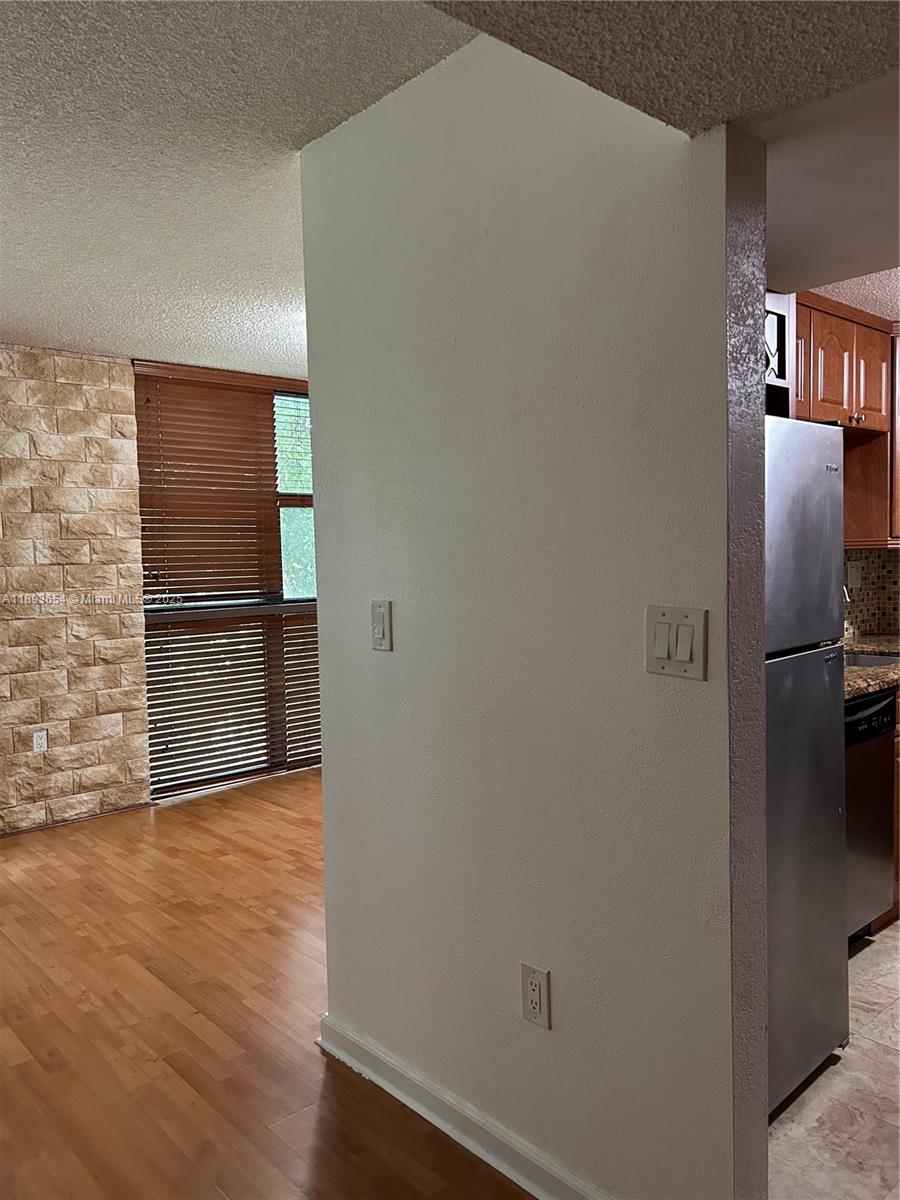 INTERNATIONAL PARK I COND - Residential Lease