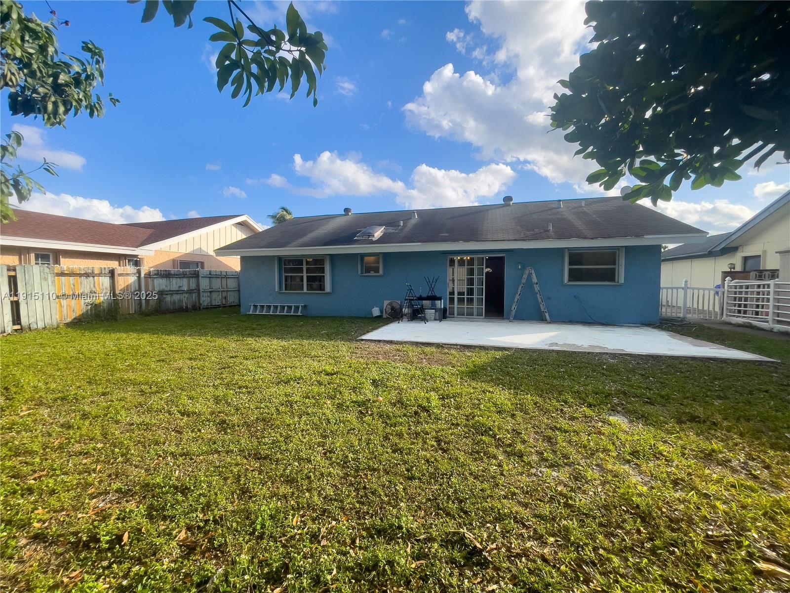 NORTH LAUDERDALE VILLAGE - Residential Lease