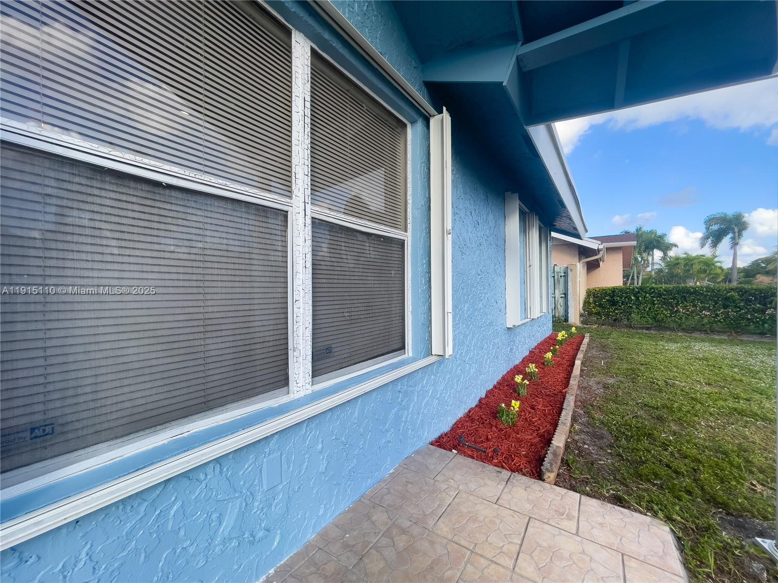 NORTH LAUDERDALE VILLAGE - Residential Lease