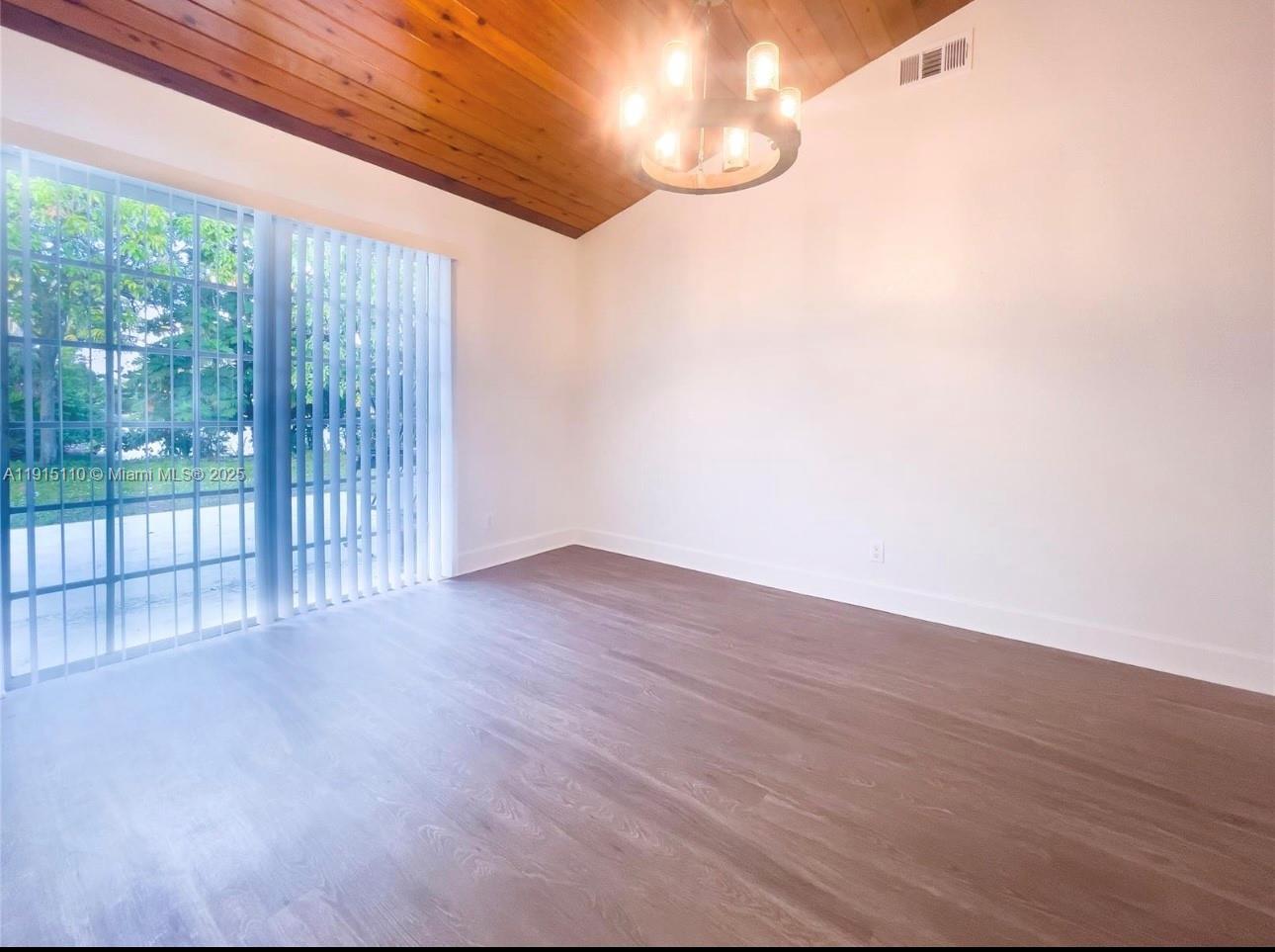 NORTH LAUDERDALE VILLAGE - Residential Lease