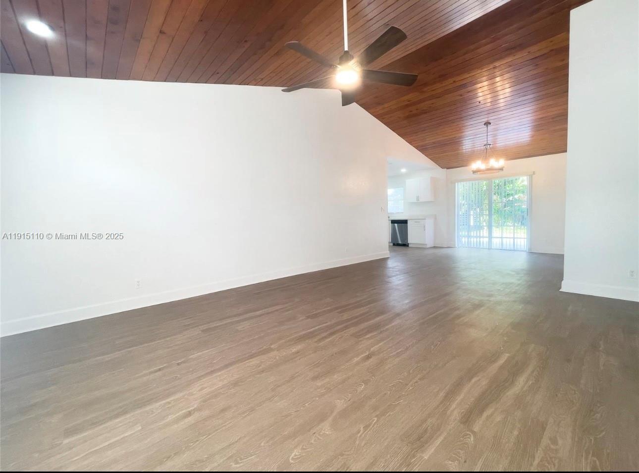 NORTH LAUDERDALE VILLAGE - Residential Lease