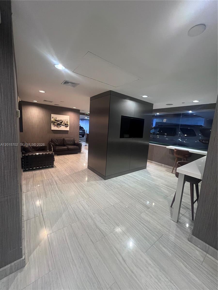 150 SE 2nd Ave 208