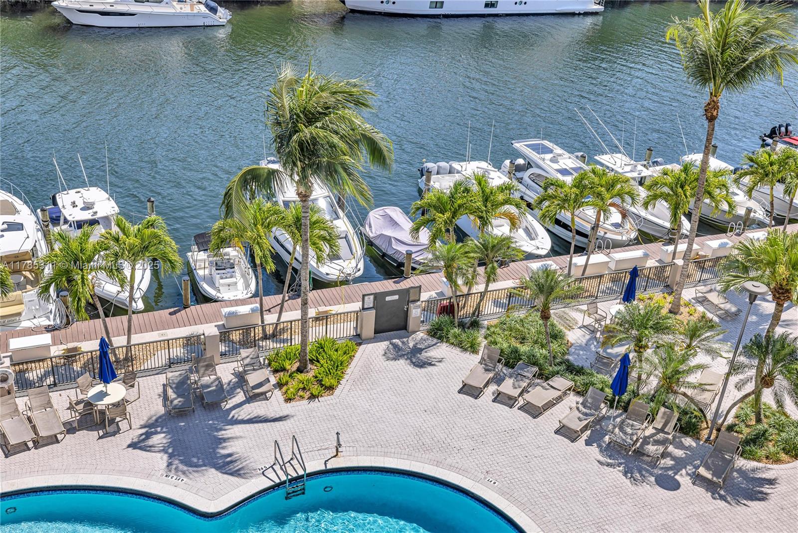 GABLES WATERWAY TOWERS CO - Residential