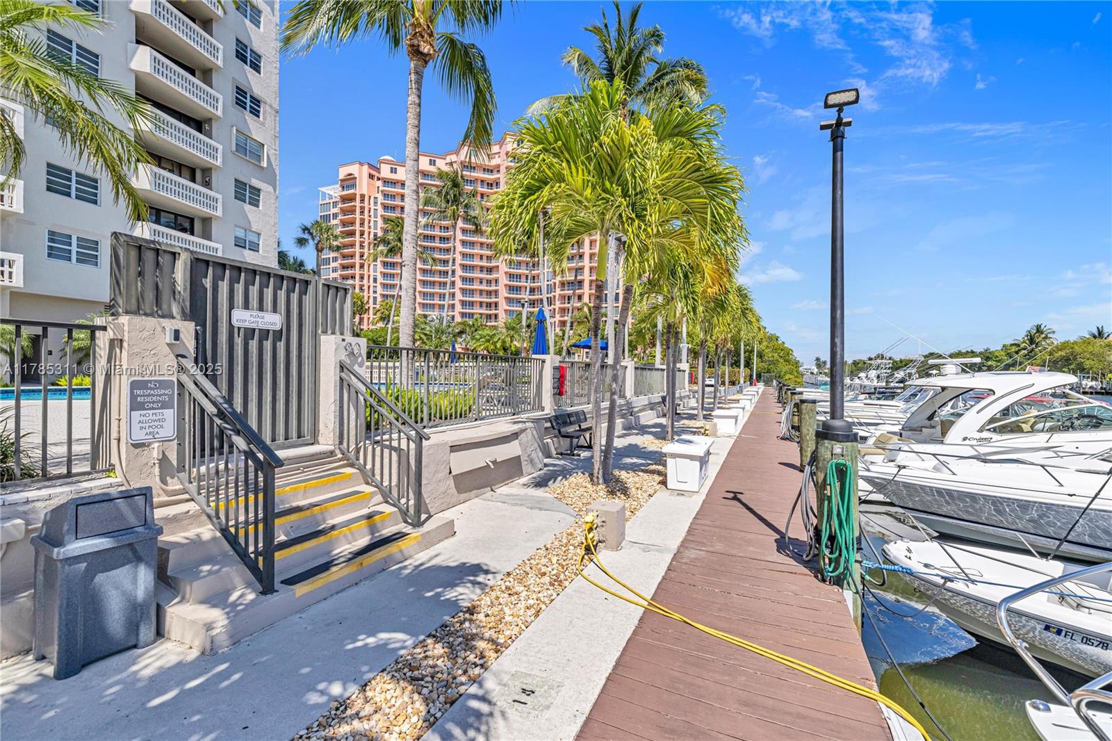 GABLES WATERWAY TOWERS CO - Residential