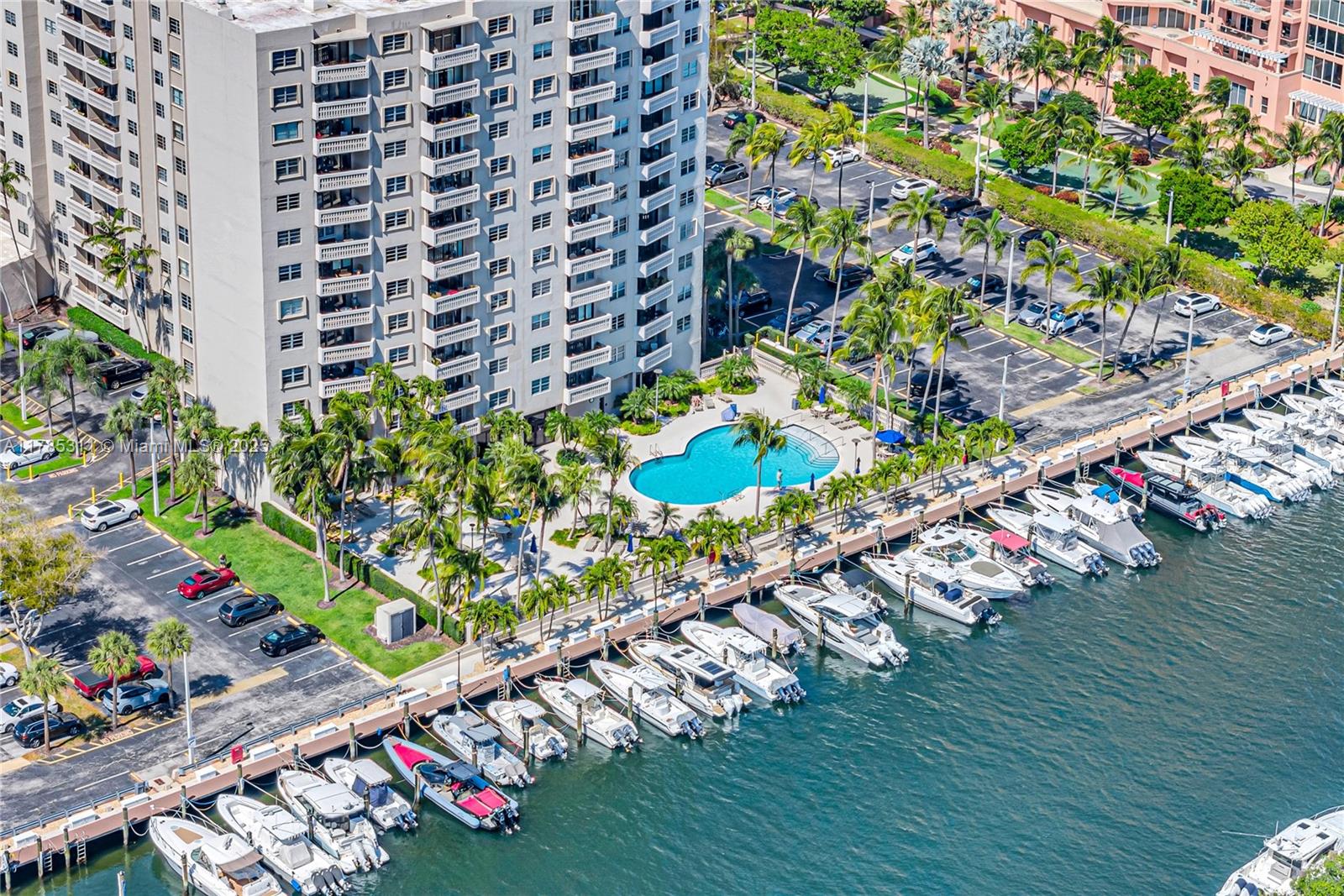GABLES WATERWAY TOWERS CO - Residential