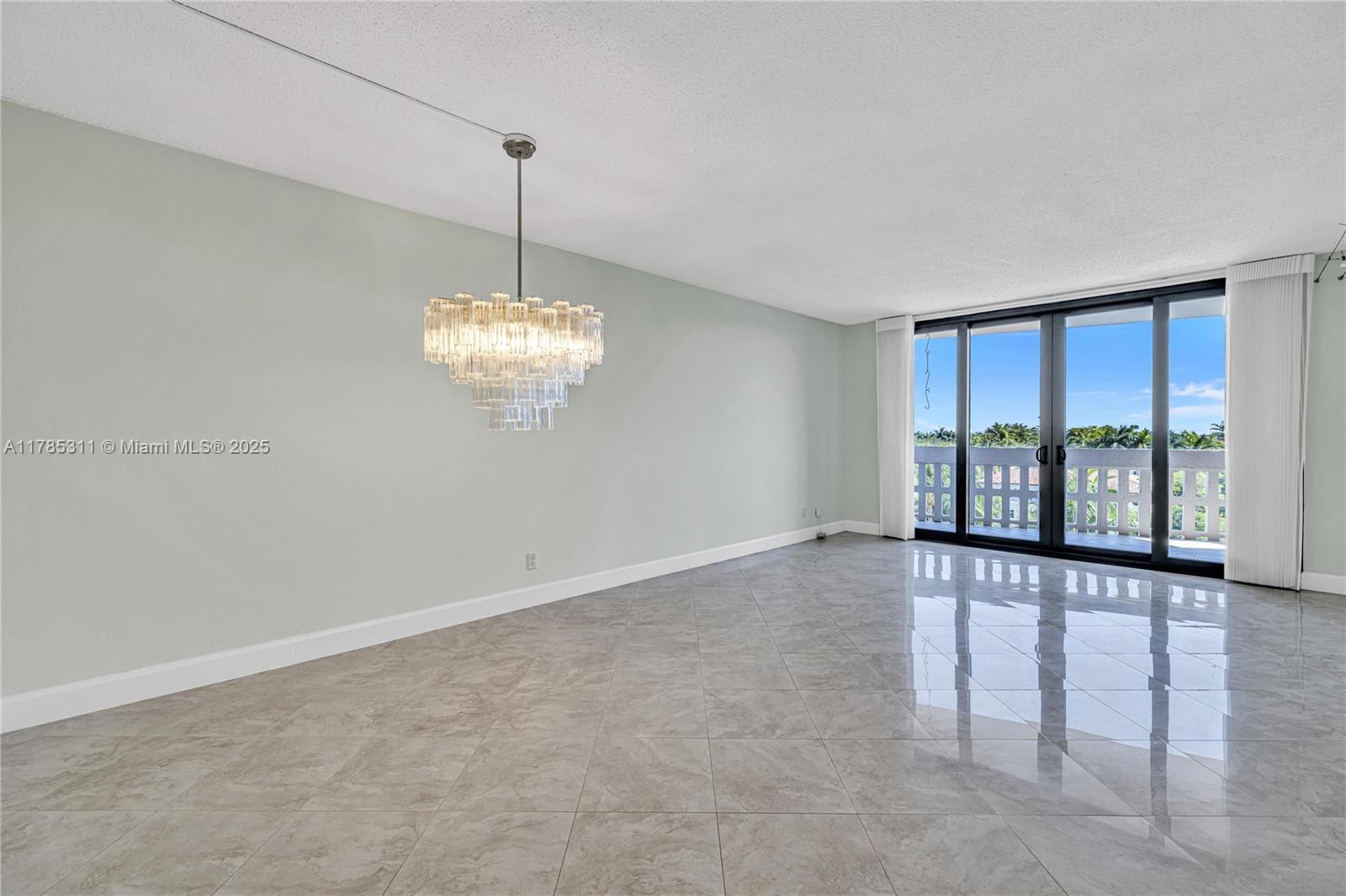 GABLES WATERWAY TOWERS CO - Residential