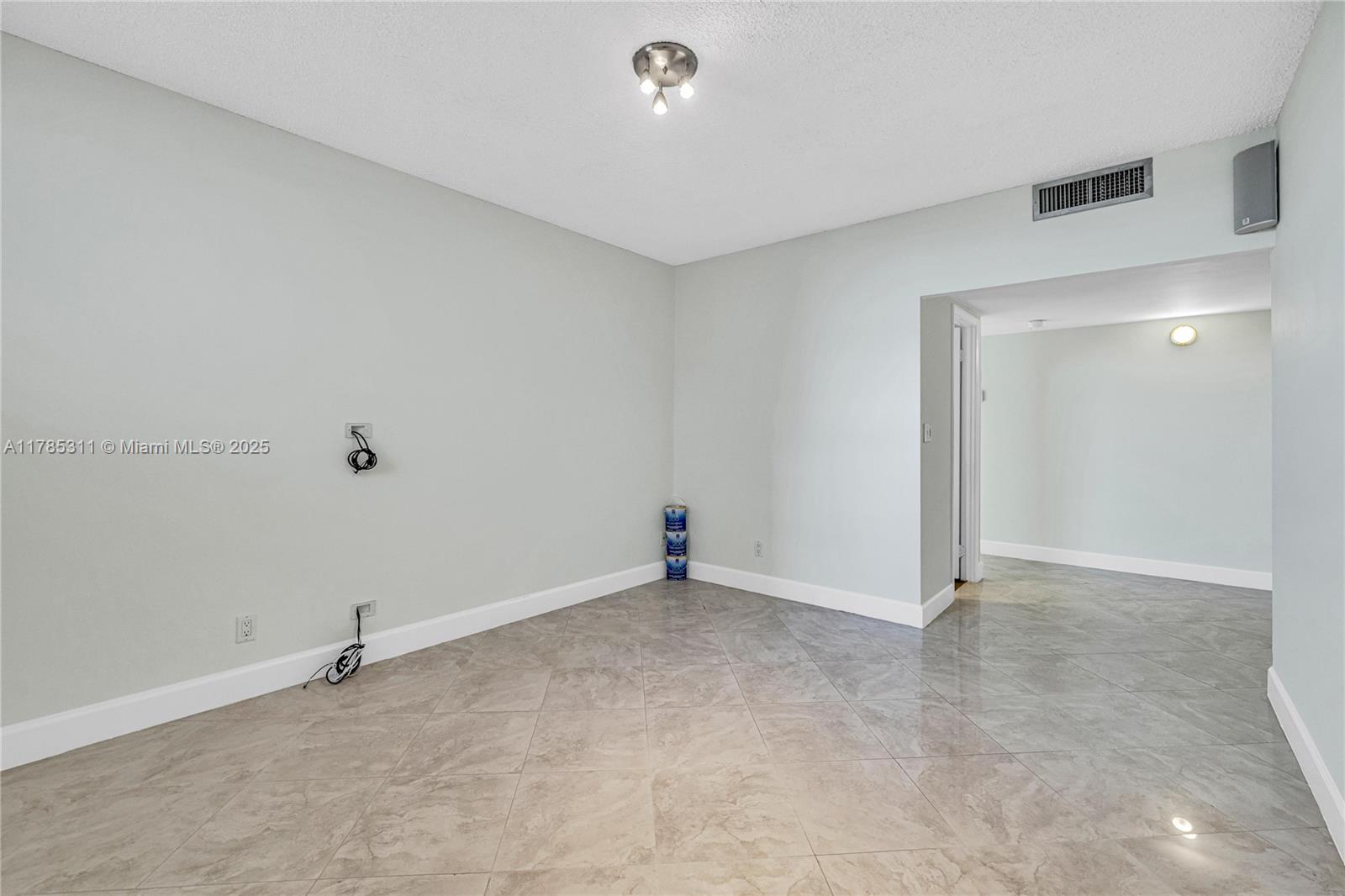 GABLES WATERWAY TOWERS CO - Residential
