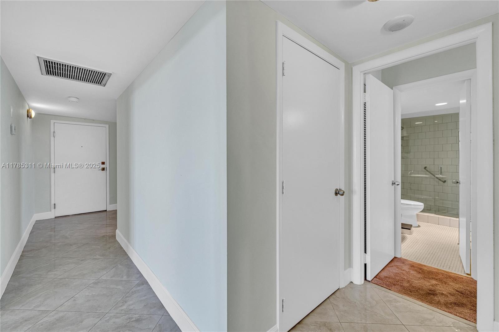 GABLES WATERWAY TOWERS CO - Residential