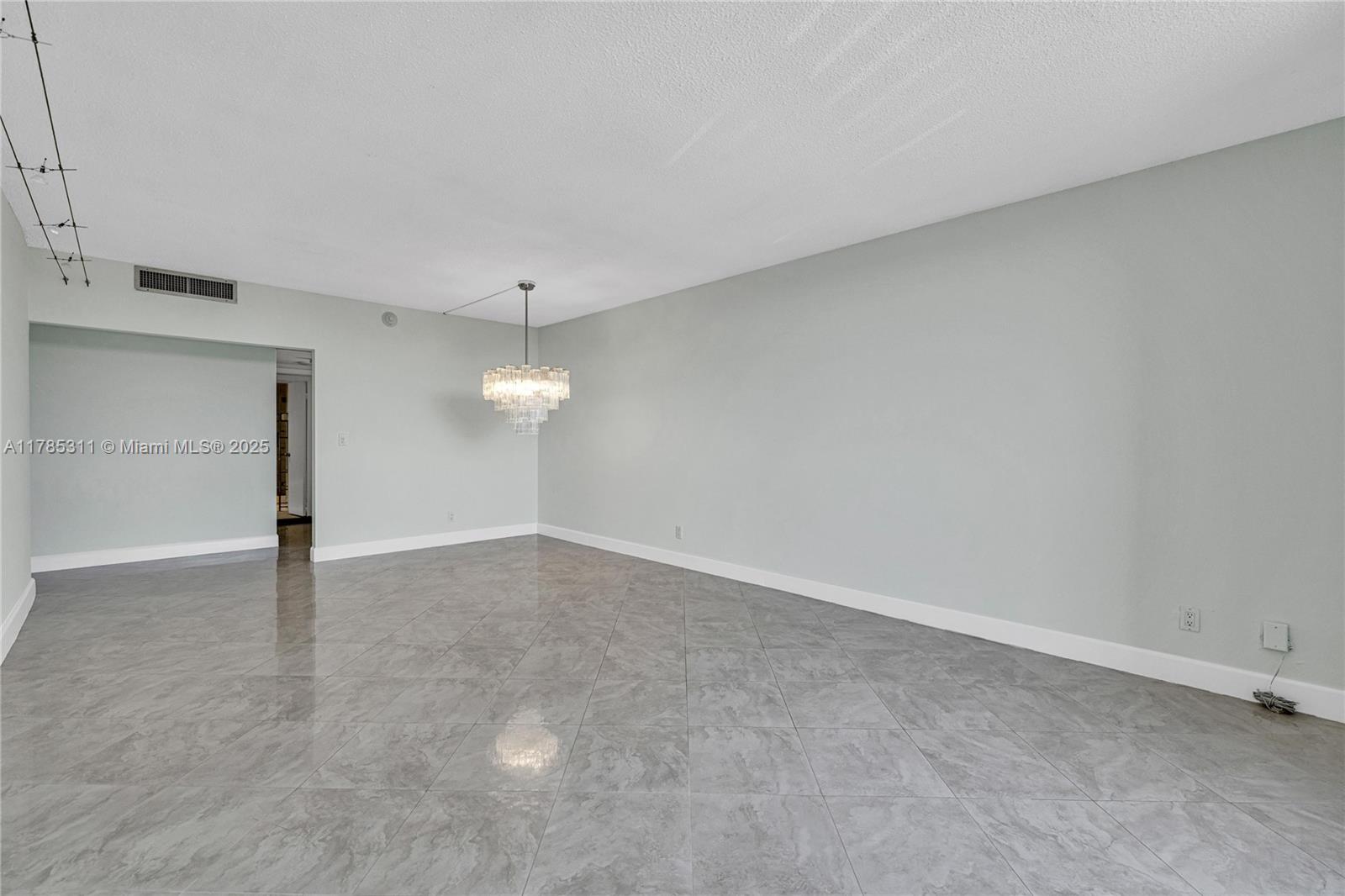 GABLES WATERWAY TOWERS CO - Residential
