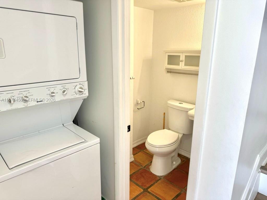 GABLES POINT III CONDO - Residential Lease