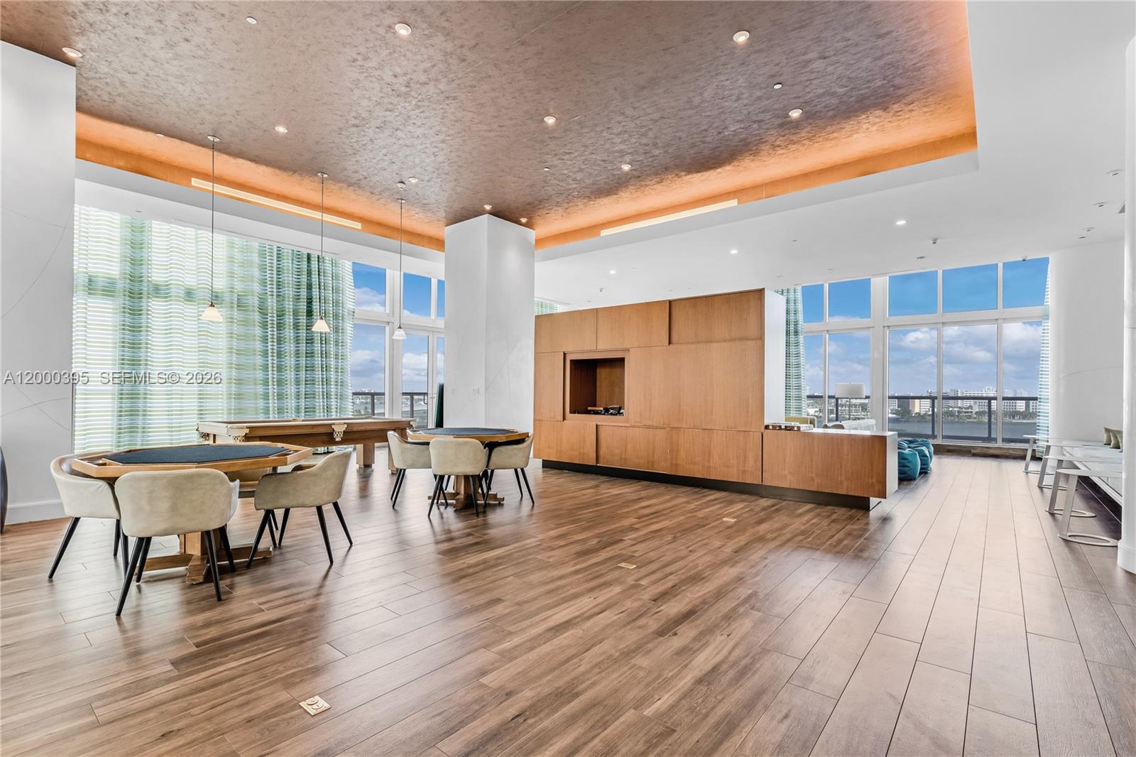 50 BISCAYNE CONDO - Residential