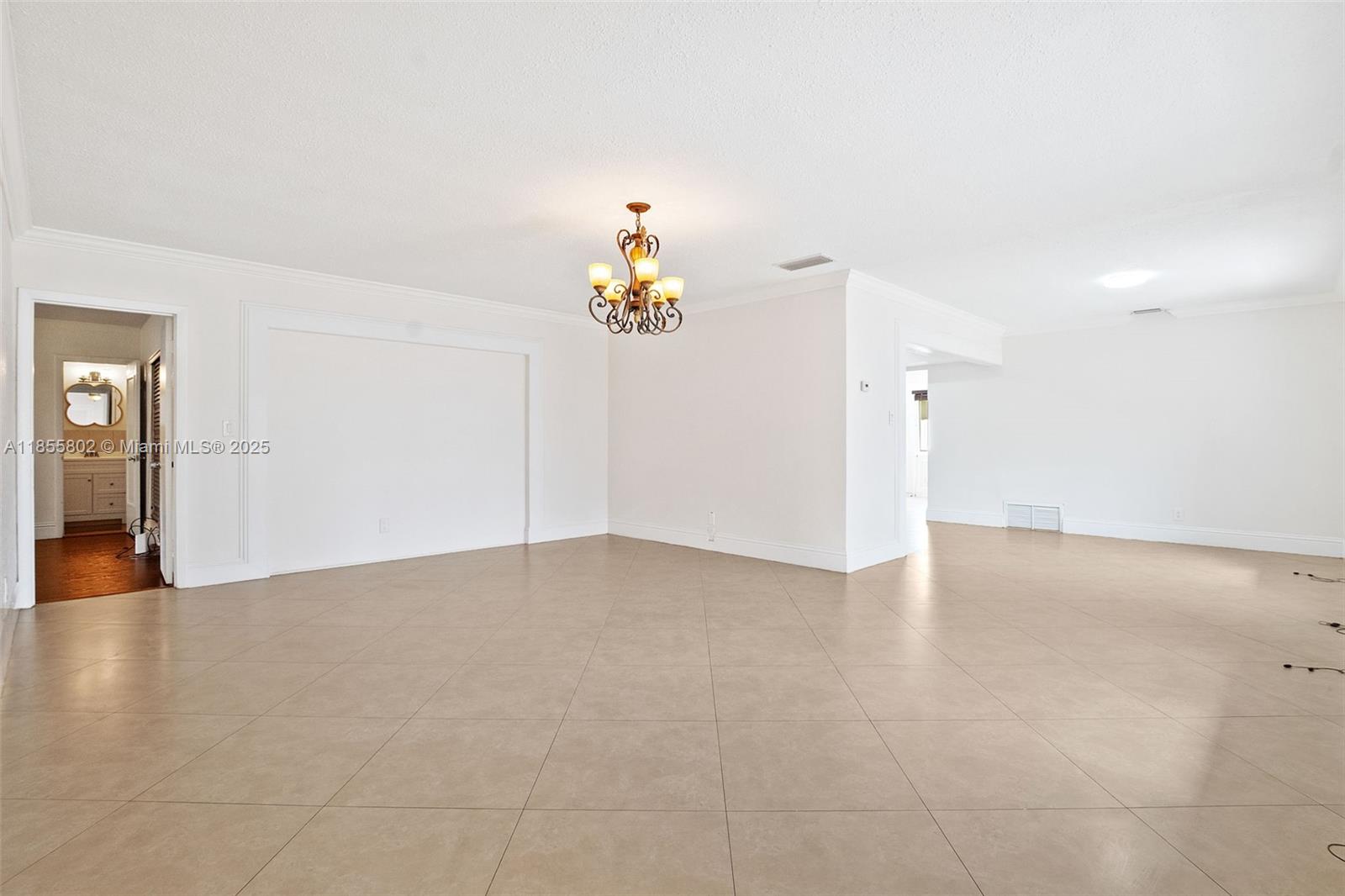 110 NW 78th Ave