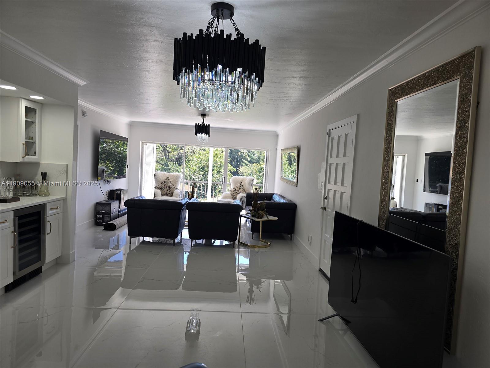 FALLS OF INVERRARY - Residential Lease