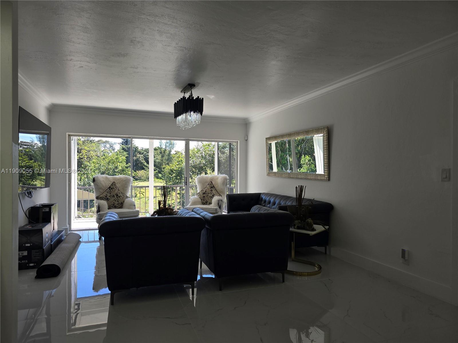 FALLS OF INVERRARY - Residential Lease