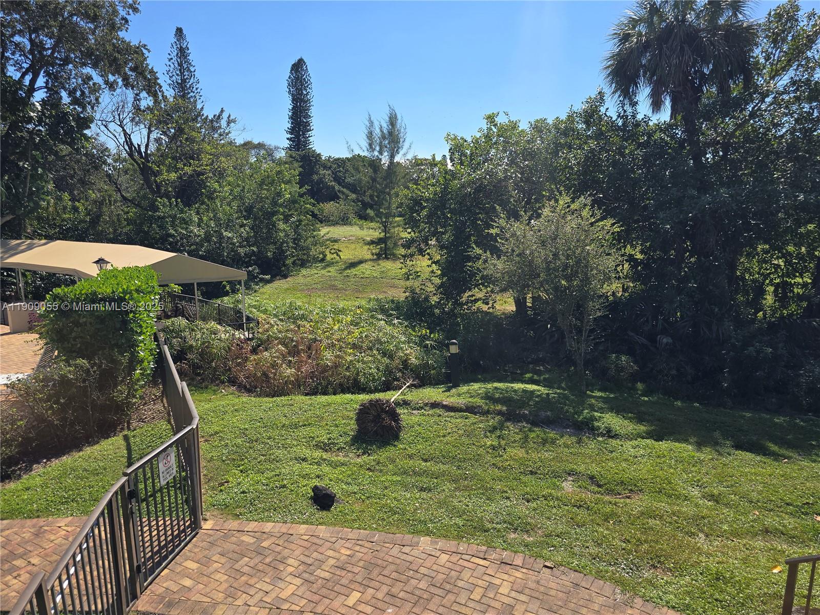 FALLS OF INVERRARY - Residential Lease