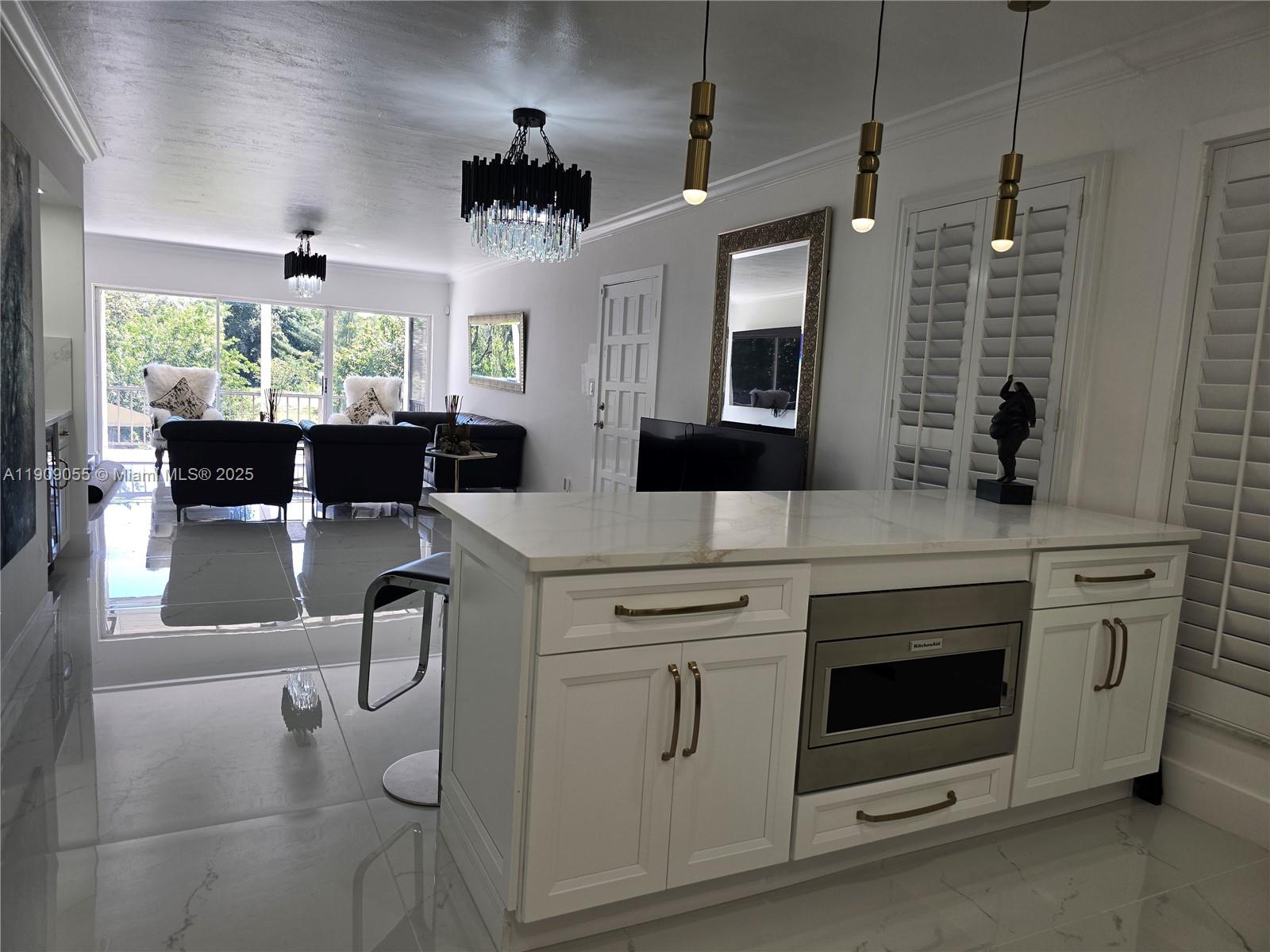 FALLS OF INVERRARY - Residential Lease