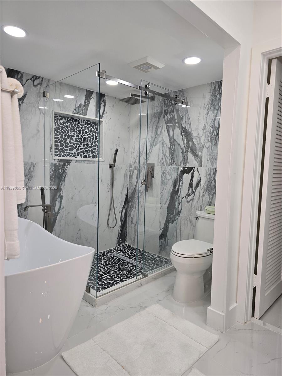 FALLS OF INVERRARY - Residential Lease