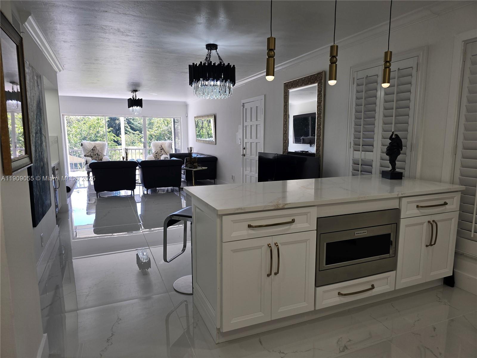 FALLS OF INVERRARY - Residential Lease