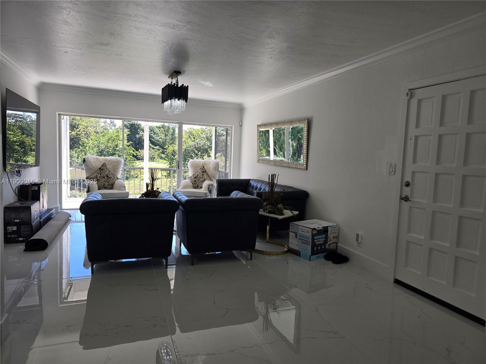 FALLS OF INVERRARY - Residential Lease