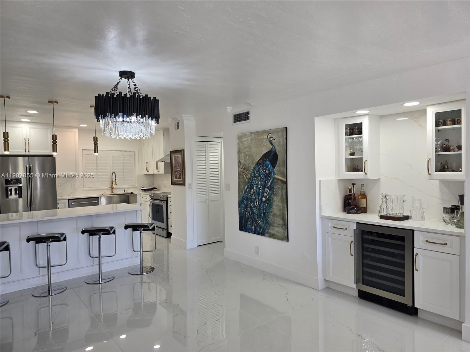 FALLS OF INVERRARY - Residential Lease