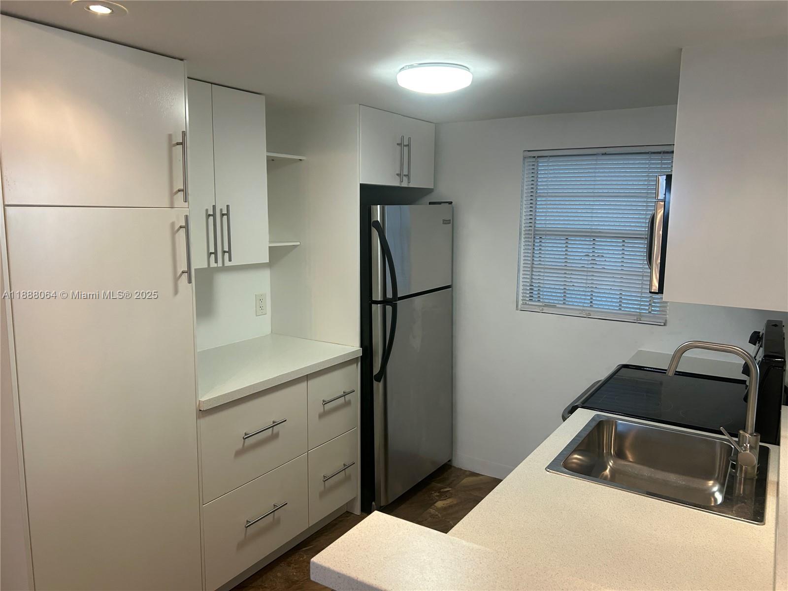 DIXIE GARDENS CONDO - Residential Lease