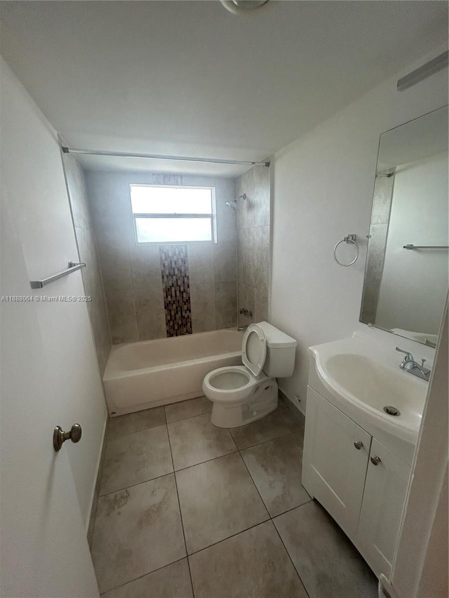 DIXIE GARDENS CONDO - Residential Lease