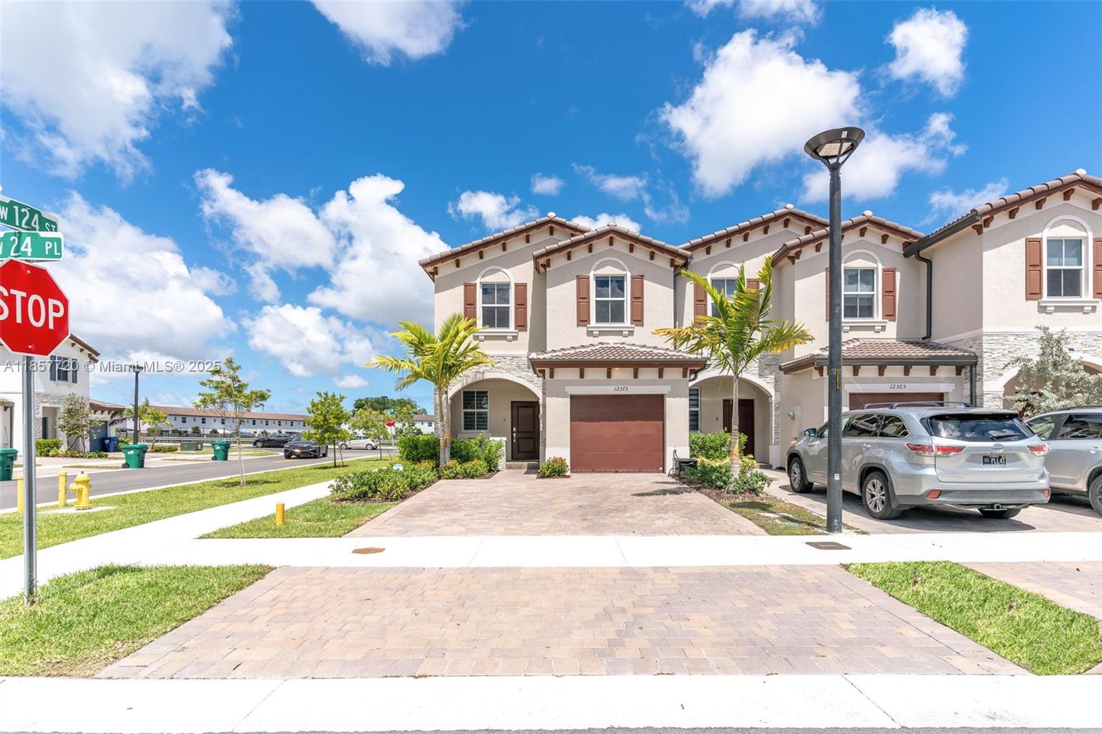 GOLF PARK SEC 1 - Residential