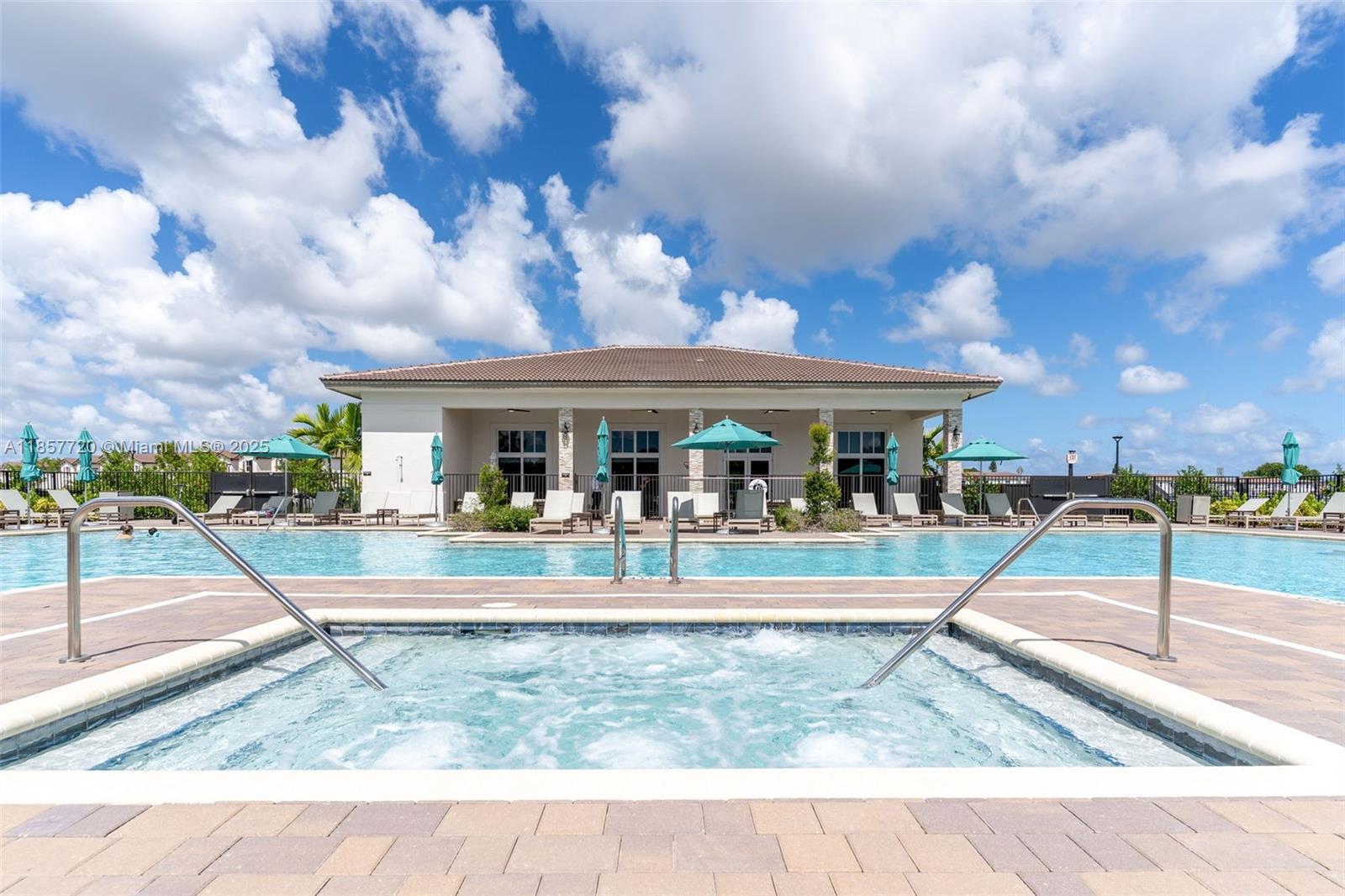 GOLF PARK SEC 1 - Residential