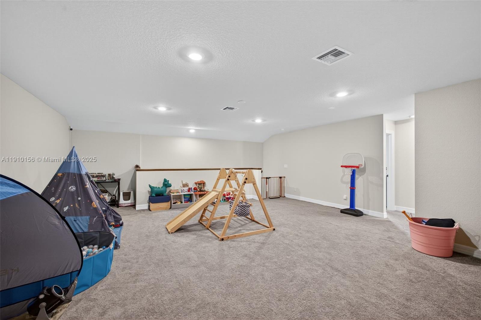 PULTE AT TRADITION PHASE - Residential