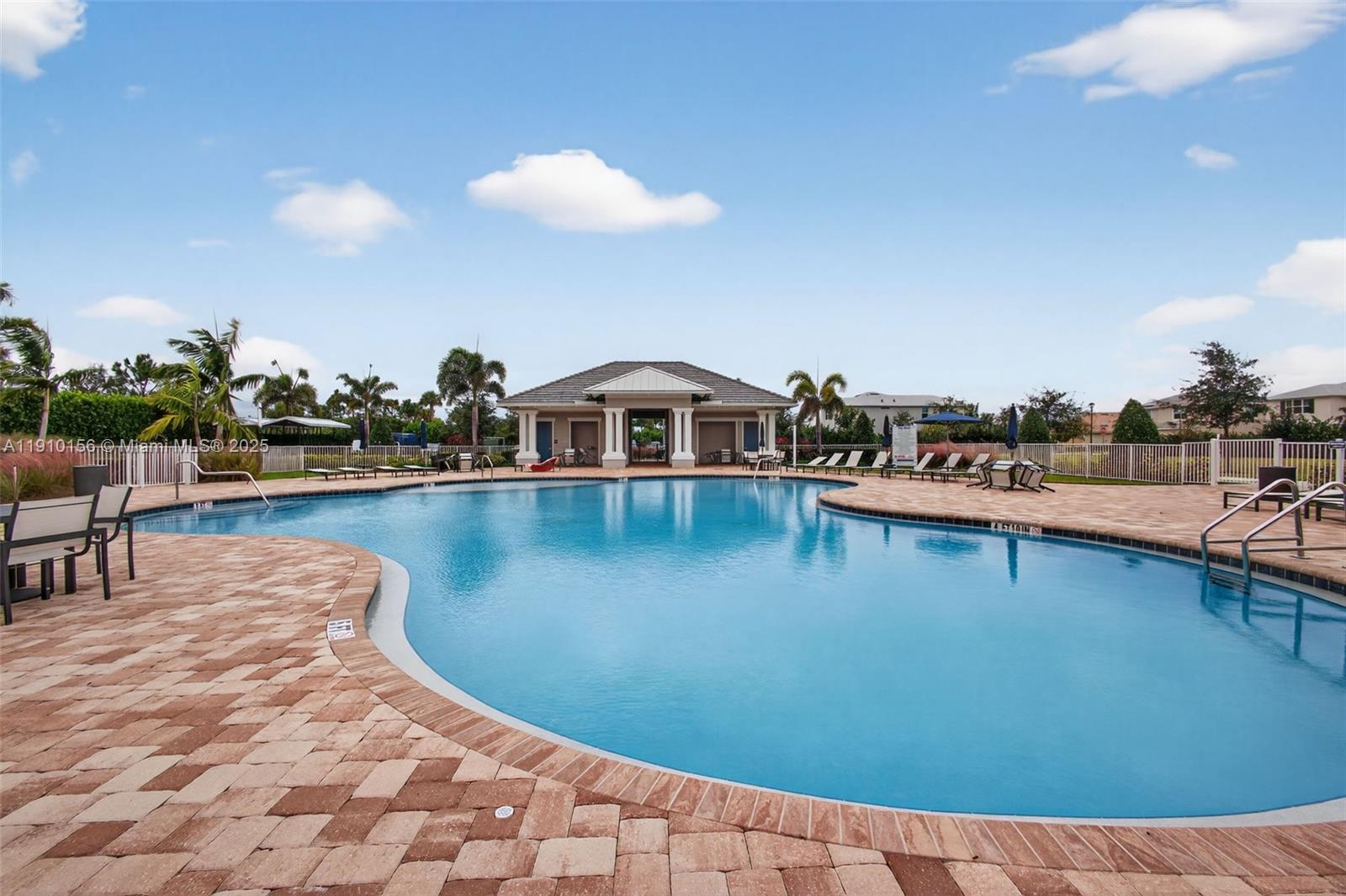 PULTE AT TRADITION PHASE - Residential