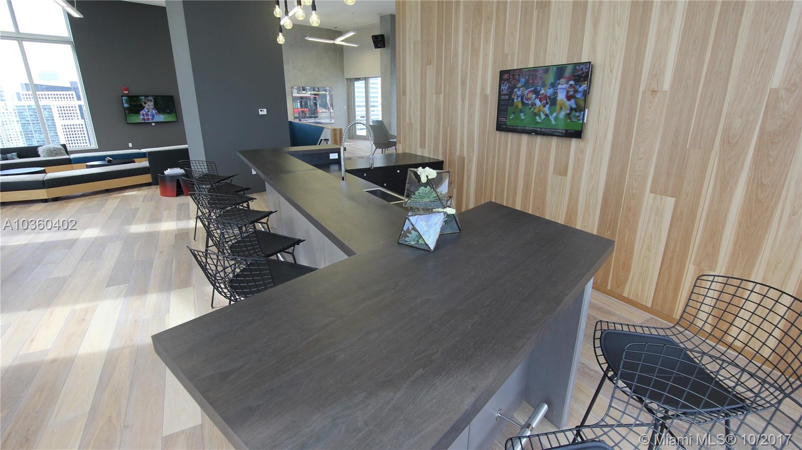 CENTRO CONDO - Residential Lease