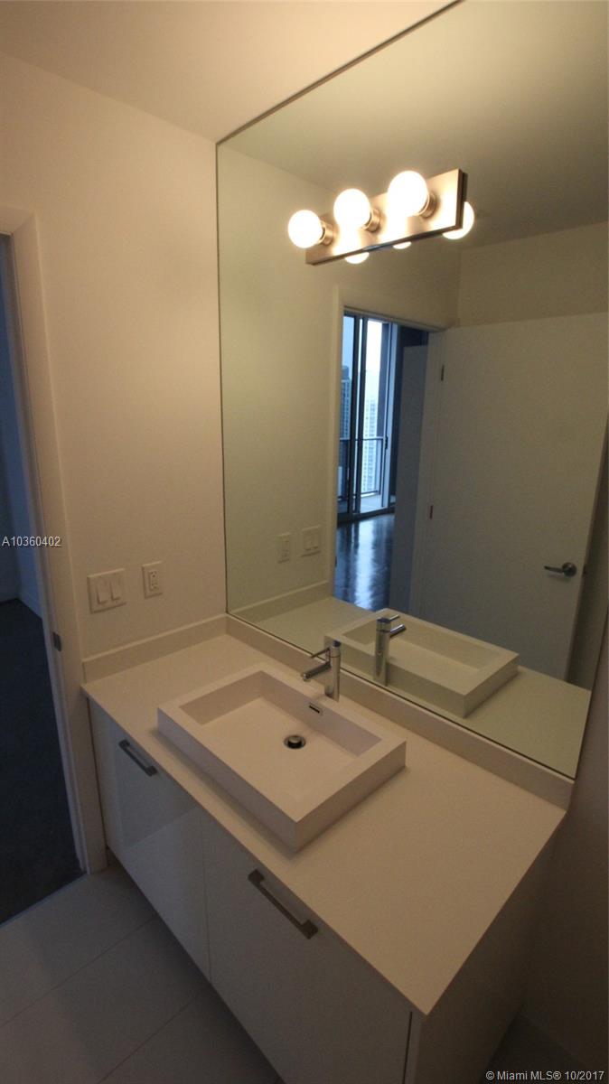 CENTRO CONDO - Residential Lease