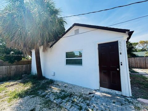 829 S L St B Lake Worth FL 33460