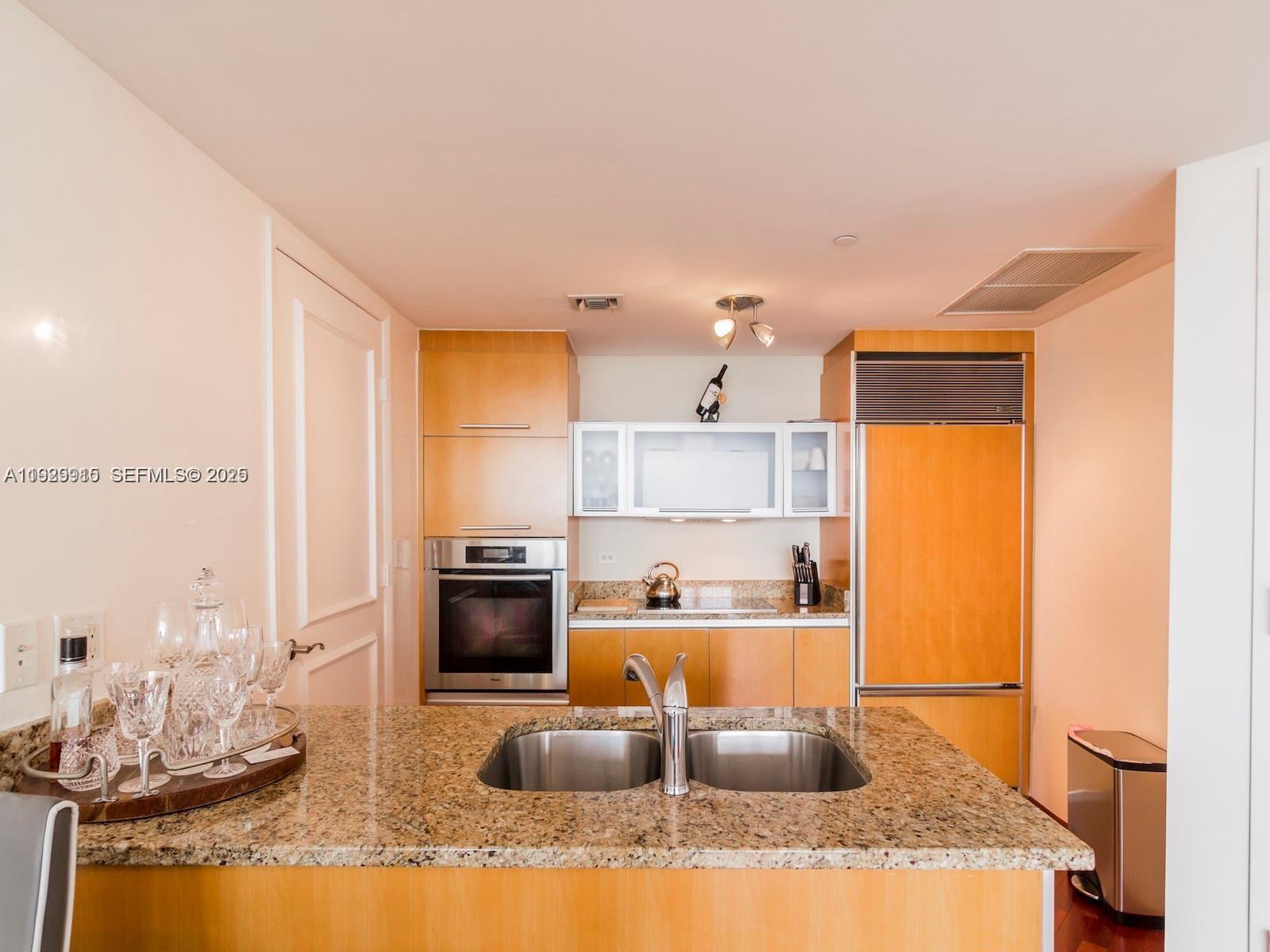 OCEAN FOUR CONDO - Residential Lease