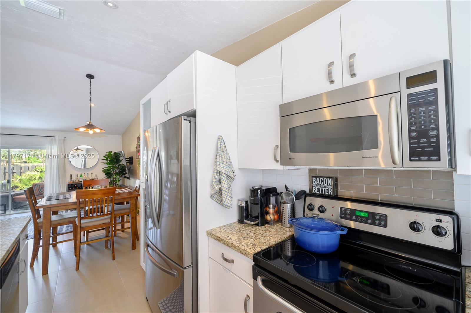 12022 Sw 110th St Cir E Cir, Miami, Broward County, Florida - 3 Bedrooms  
1 Bathrooms - 