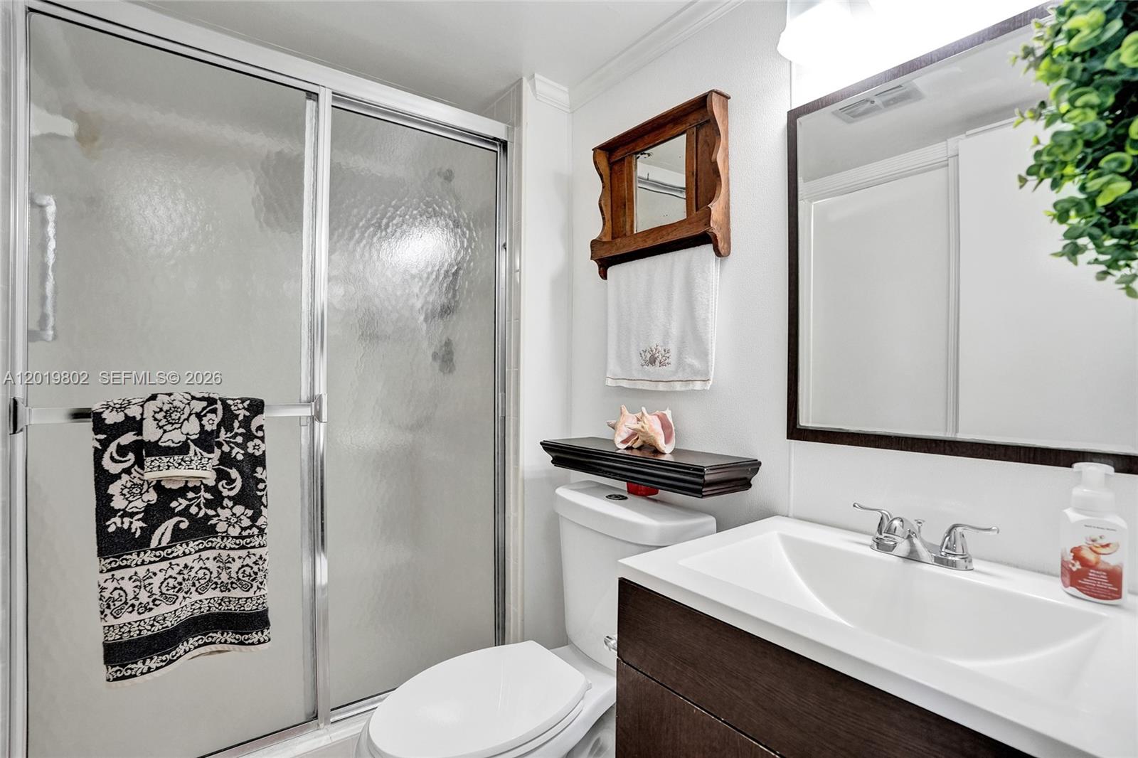 LIME BAY CONDOMINIUM 2 - Residential