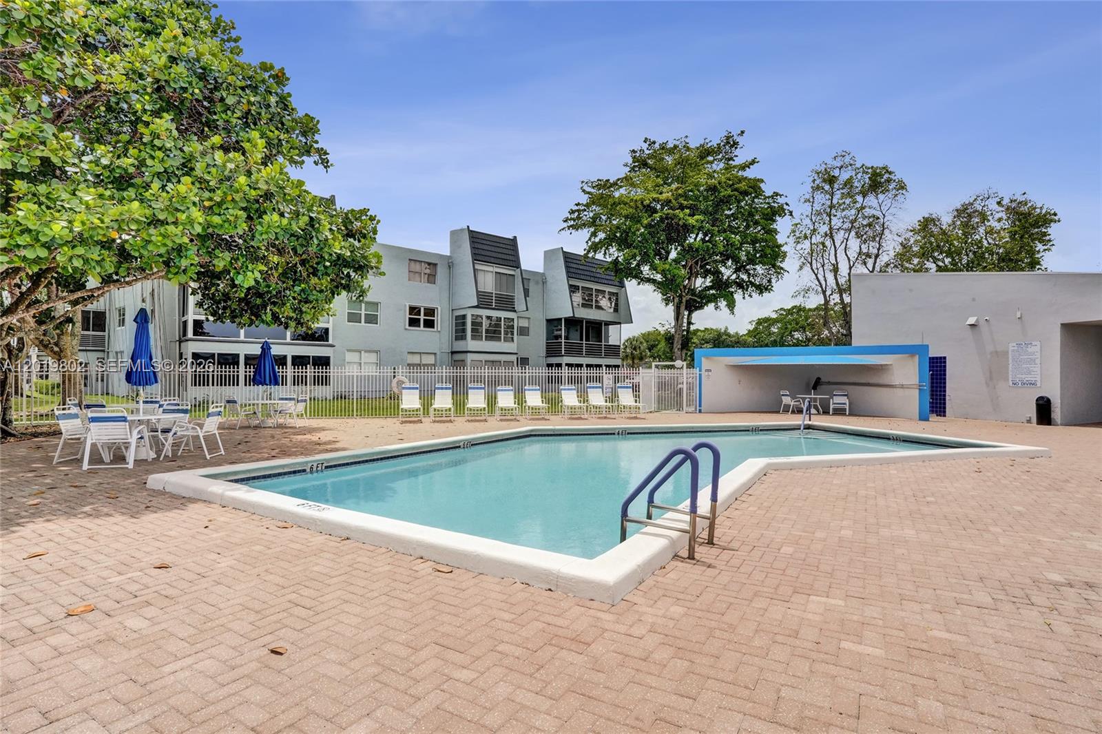 LIME BAY CONDOMINIUM 2 - Residential