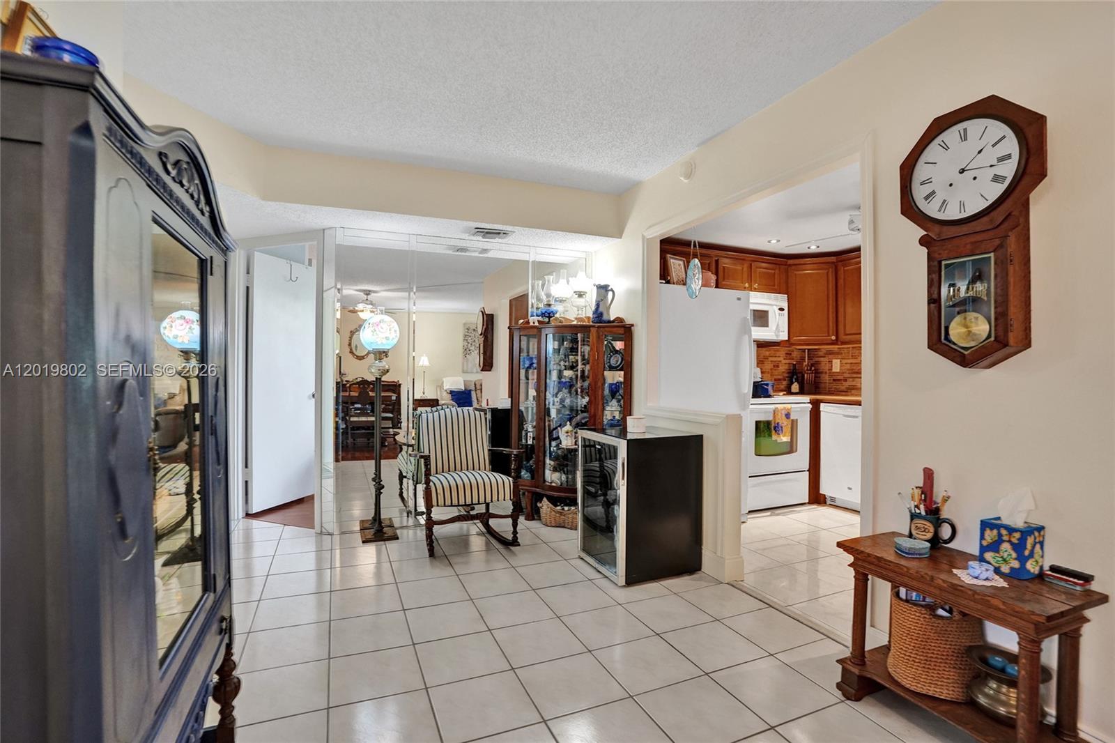 LIME BAY CONDOMINIUM 2 - Residential