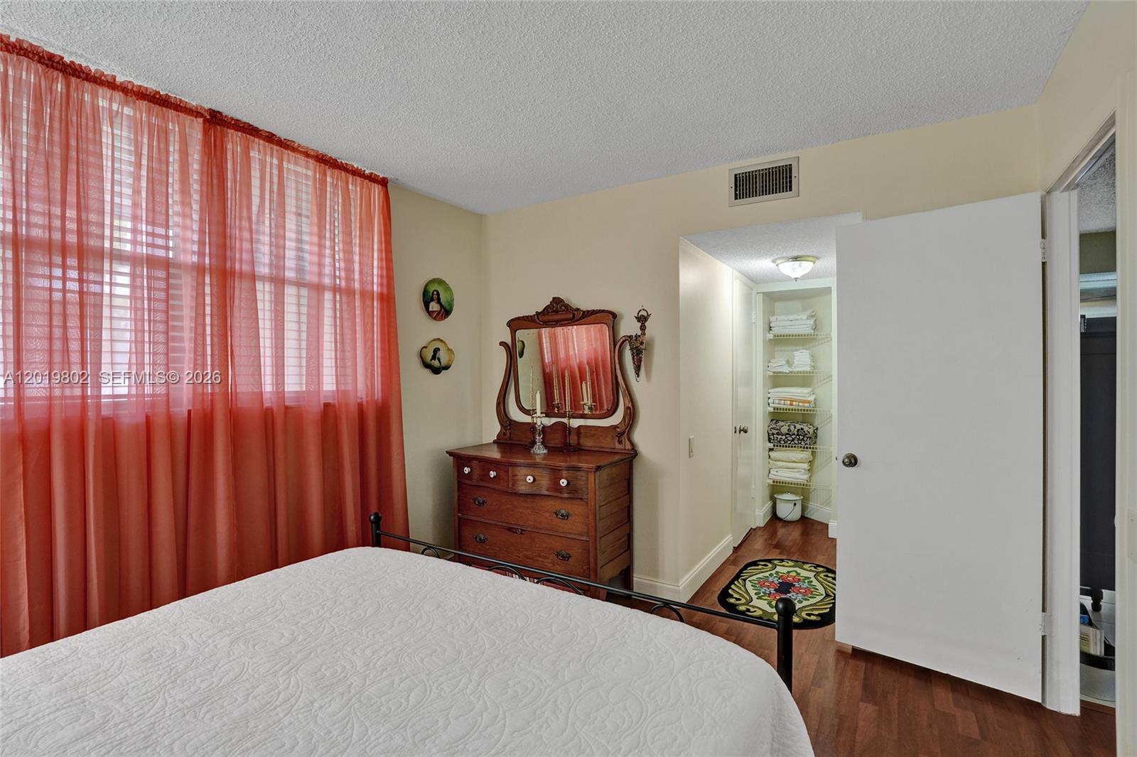 LIME BAY CONDOMINIUM 2 - Residential