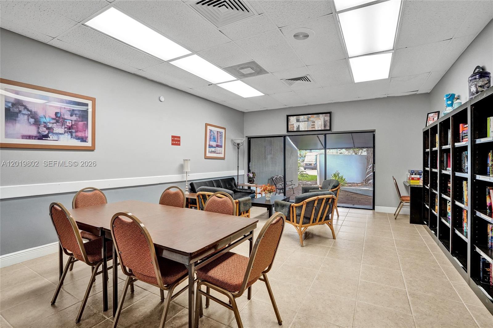 LIME BAY CONDOMINIUM 2 - Residential