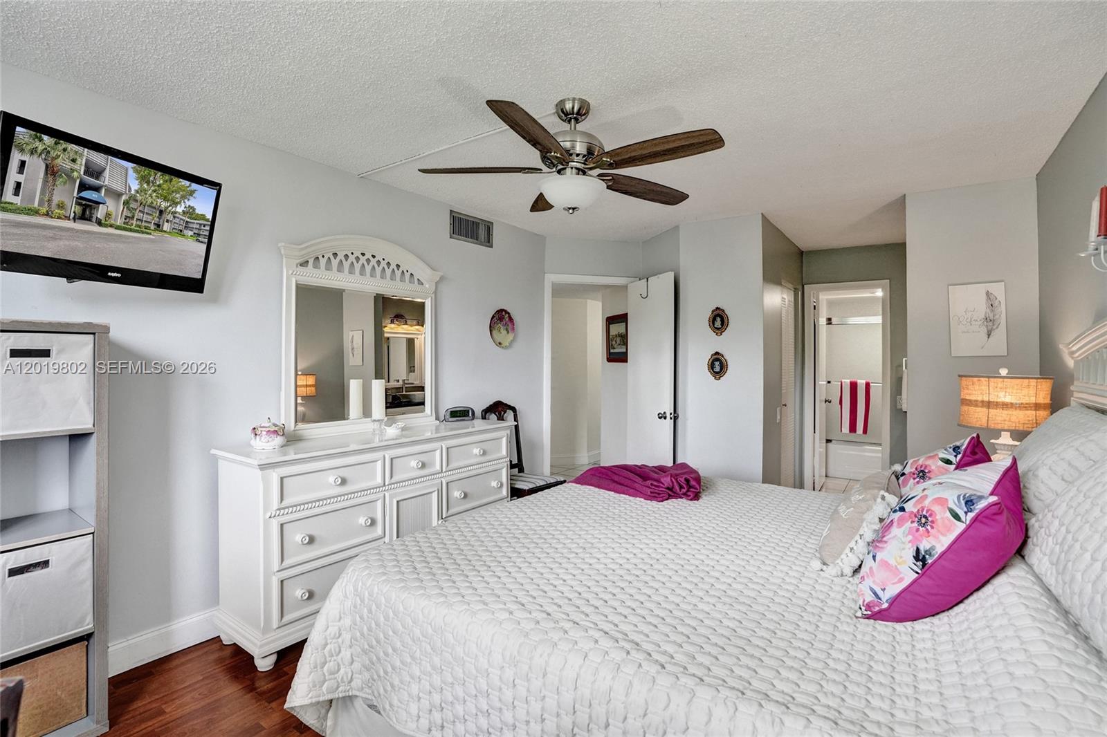 LIME BAY CONDOMINIUM 2 - Residential