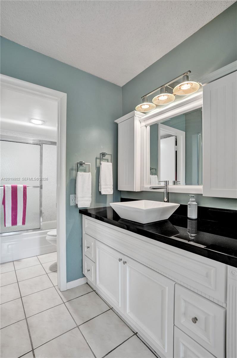 LIME BAY CONDOMINIUM 2 - Residential