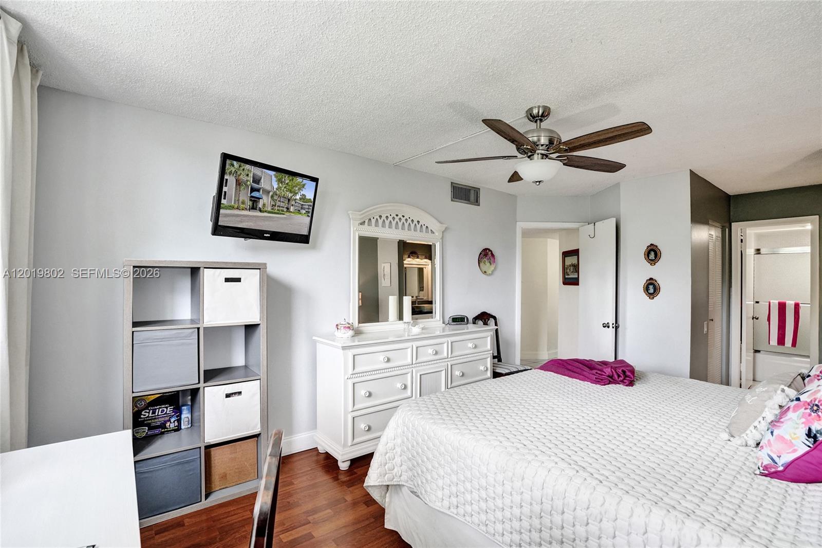 LIME BAY CONDOMINIUM 2 - Residential